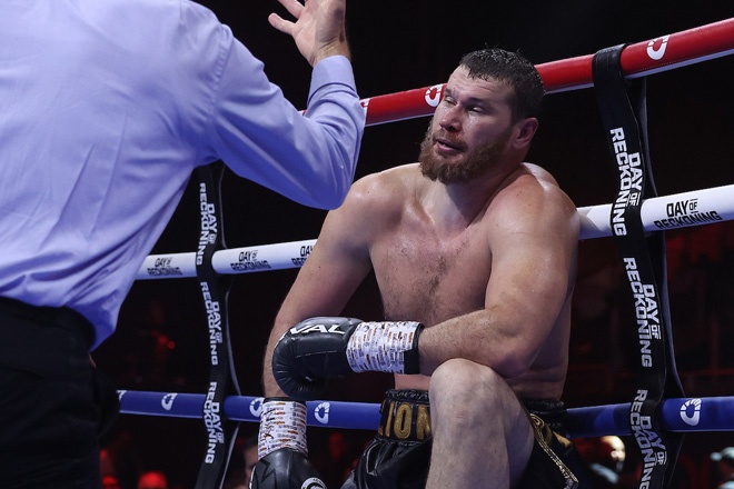 Arslanbek Makhmudov was outclassed by Agit Kabayel Credit: Matchroom