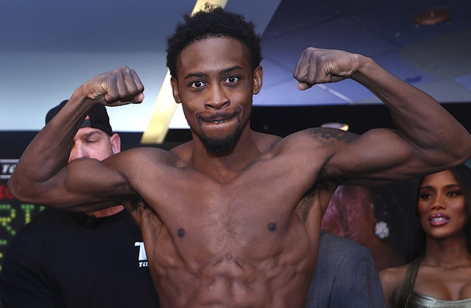 Davis returns against Jamaine Ortiz on January 31 Photo Credit: Mikey Williams/Top Rank