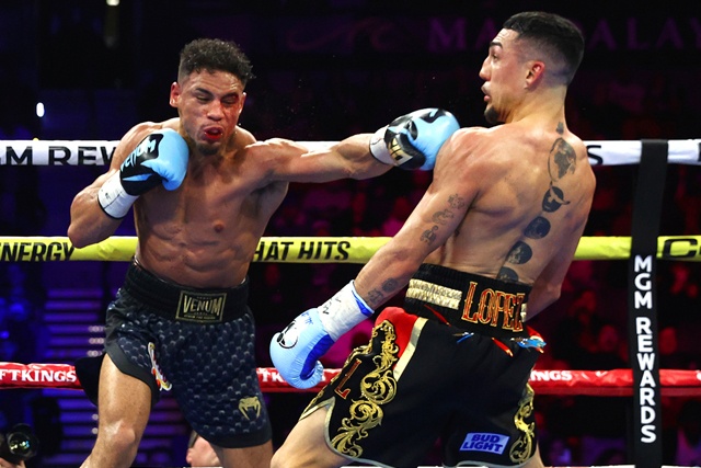 Lopez and Ortiz was a fight to forget. (Photo Credit: Mikey Williams, Top Rank)