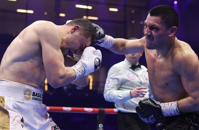 Ortiz Jr saw off Madrimov to close in on a maiden world title shot Photo Credit: Mark Robinson Matchroom Boxing