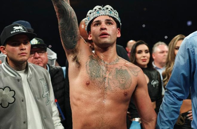 Garcia looks to win a maiden world title Photo Credit: Golden Boy / Cris Esqueda